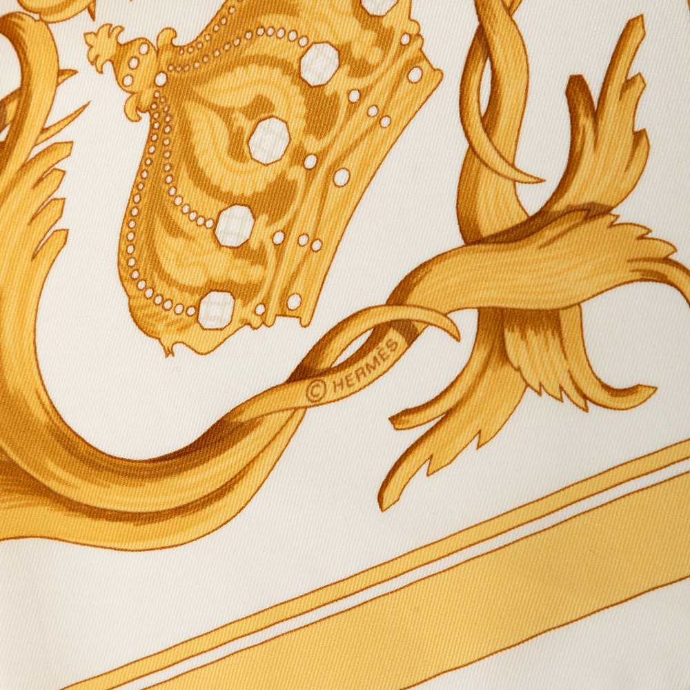 Pre-Loved Hermes Couronnes Silk Scarf 90 - Picture 5 of 6